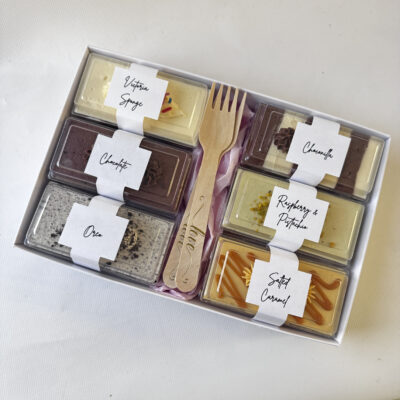 wedding sample box with individual cakes
